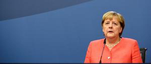 Angela Merkel, hier bei der Pressekonferenz am Ende des EU-Gipfels, darf sich nicht von Orban erpressen lassen.