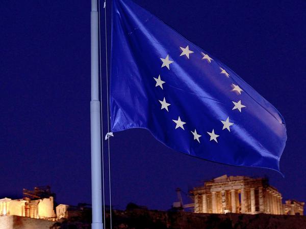 In der Euro-Gruppe wird weiterhin um eine Lösung für das hochverschuldete Griechenland gerungen. 