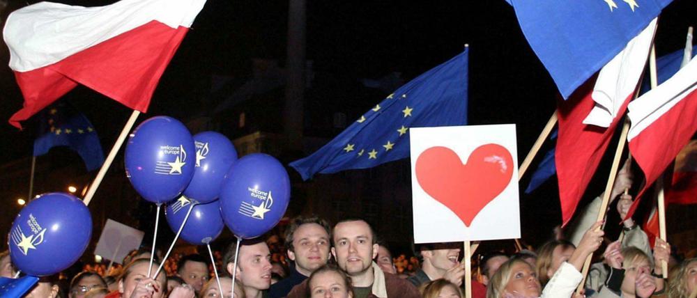 Feier in Warschau zum EU-Beitritt: Begrenzte Liebe zum supranationalen Europa.