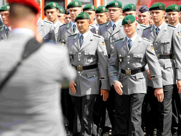 Feierliches Gelöbnis von Soldaten der Bundeswehr.