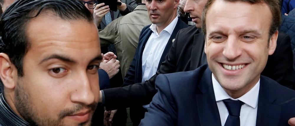Emmanuel Macron (rechts) und sein früherer Leibwächter Alexandre Benalla 