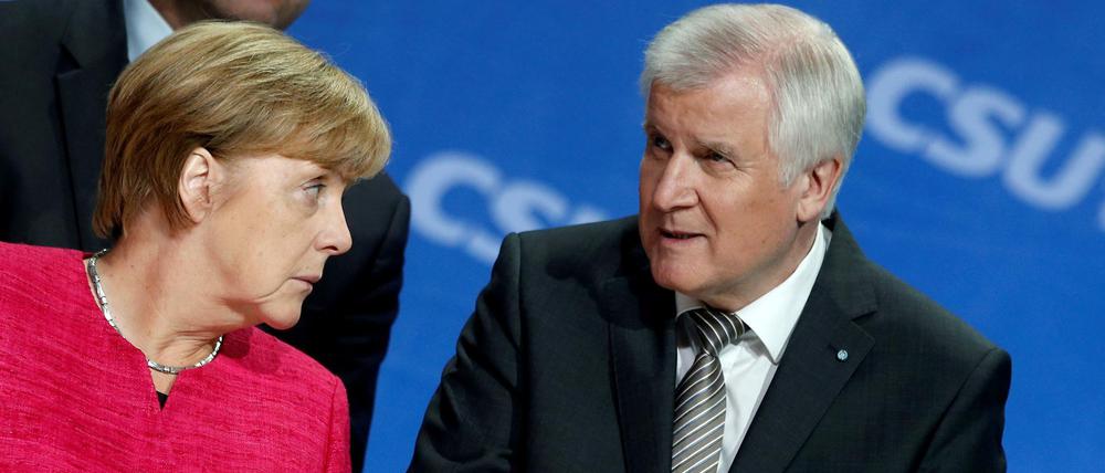 Kanzlerin Merkel und Innenminister Seehofer