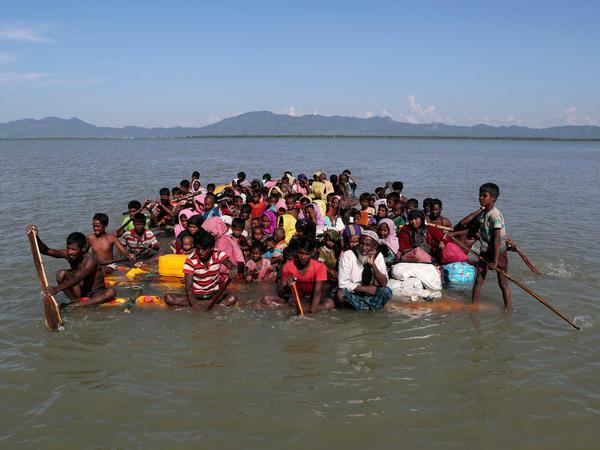 Viele Rohingya flohen seit Herbst 2017 in selbstgebauten Flößen über den Fluss Naf. 