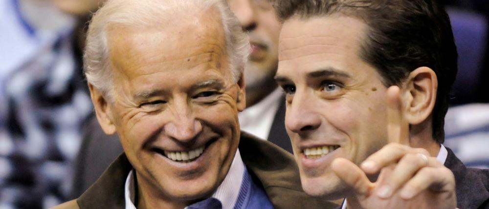 Joe Biden mit seinem Sohn Hunter (Archivbild von 2010)