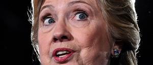 Comey im Blick: Hillary Clintons Kampagnenteam lenkt die Debatte auf den FBI-Direktor.