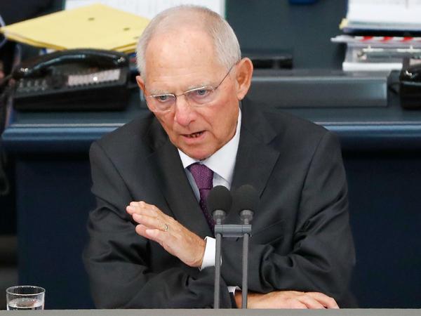 nBundestagspräsident Wolfgang Schäuble nach seiner Wahl in der konstituierenden Sitzung des Parlaments am 24. Oktober.
