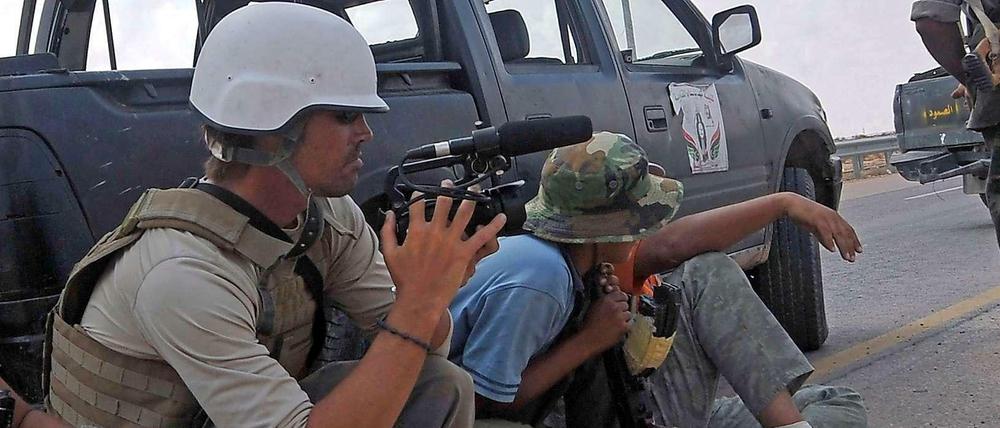 US-Reporter James Foley, der mutmaßlich von IS-Terroristen enthauptet wurde, im Einsatz 2011 in Libyen.