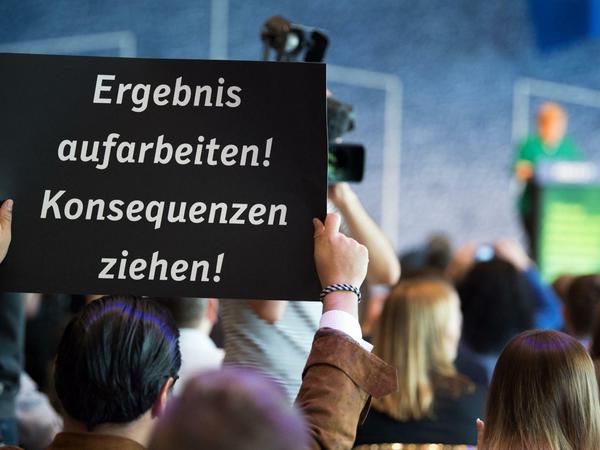 Protest während der Rede von Angela Merkel beim Deutschlandtag der Jungen Union.