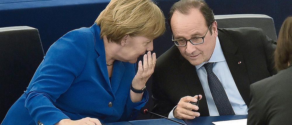 Kanzlerin Angela Merkel und Frankreichs Präsident François Hollande im vergangenen Oktober im Europaparlament in Straßburg. 