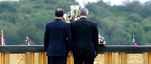 Gemeinsames Gedenken: François Hollande (l.) und Joachim Gauck.