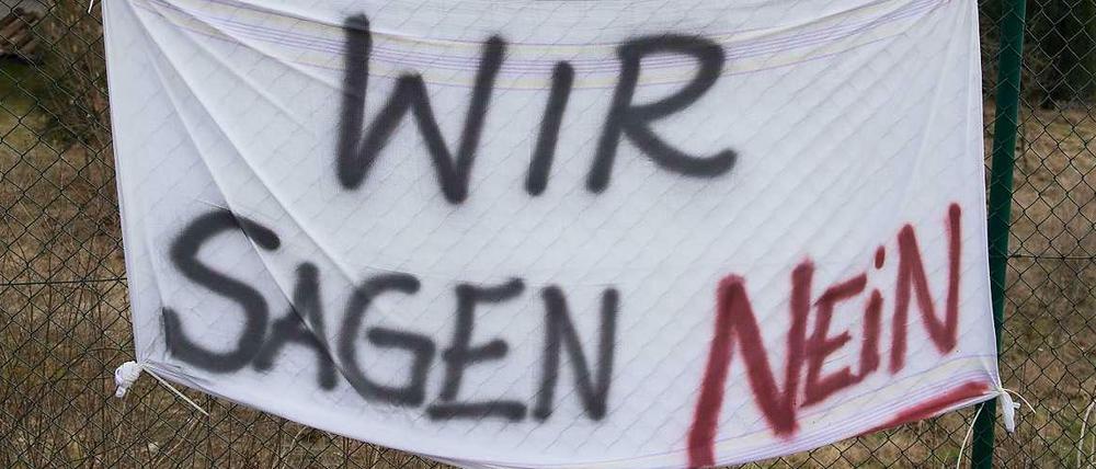 Gera in Thüringen soll ein Erstaufnahmelager für Flüchtlinge bekommen - dagegen regt sich deutlicher Protest.