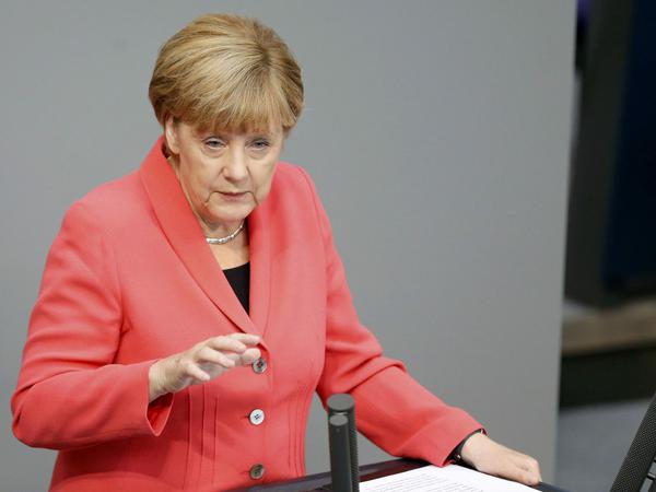 Bundeskanzlerin Angela Merkel bei ihrer Regierungserklärung 