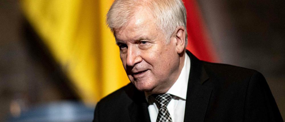 Eine gefälschte CSU-Website richtet sich gegen die Asylpolitik von Bundesinnenminister Horst Seehofer.