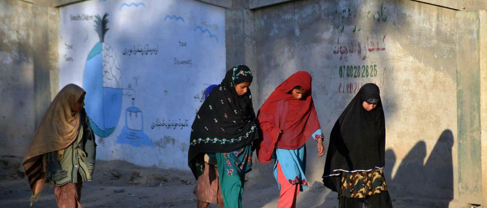 Noch dürfen die Mädchen in Kandahar zur Schule gehen.