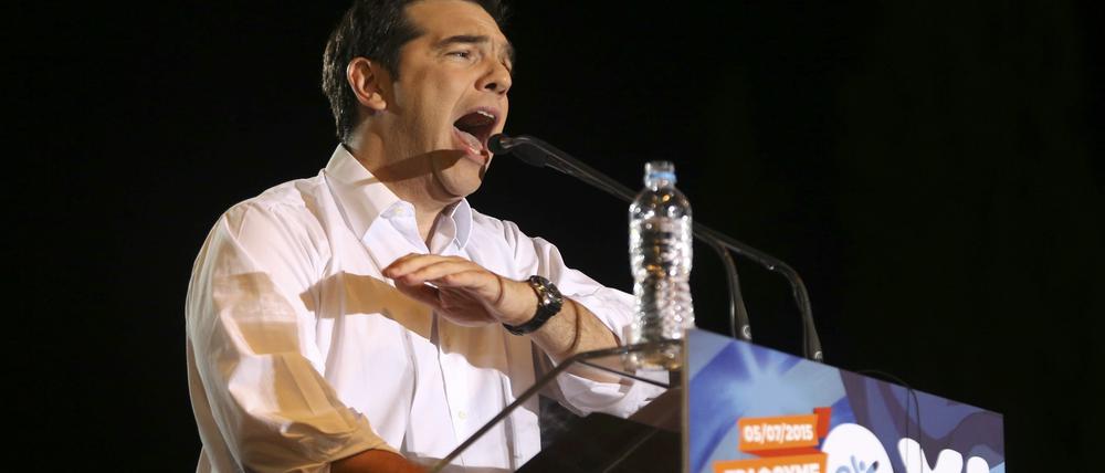 Alexis Tsipras am Freitagabend auf dem Syntagmaplatz in Athen. 