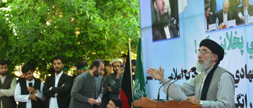 Der frühere afghanische Kriegsherr Gulbuddin Hekmatjar kehrte am Donnerstag zurück.