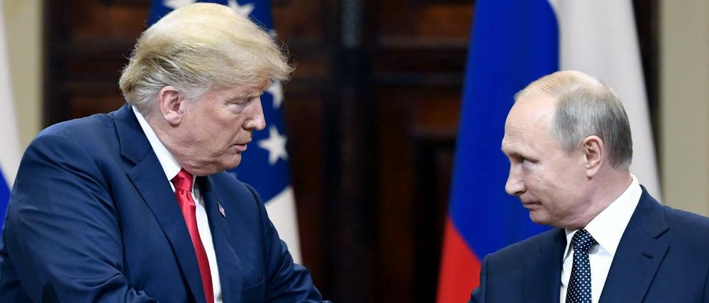 Donald Trump (links) und Wladimir Putin bei ihrer Pressekonferenz in Helsinki.