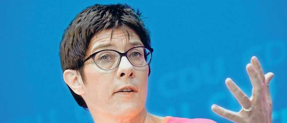 Vom Saarland nach Berlin: Annegret Kramp-Karrenbauer soll neue CDU-Generalsekretärin werden.