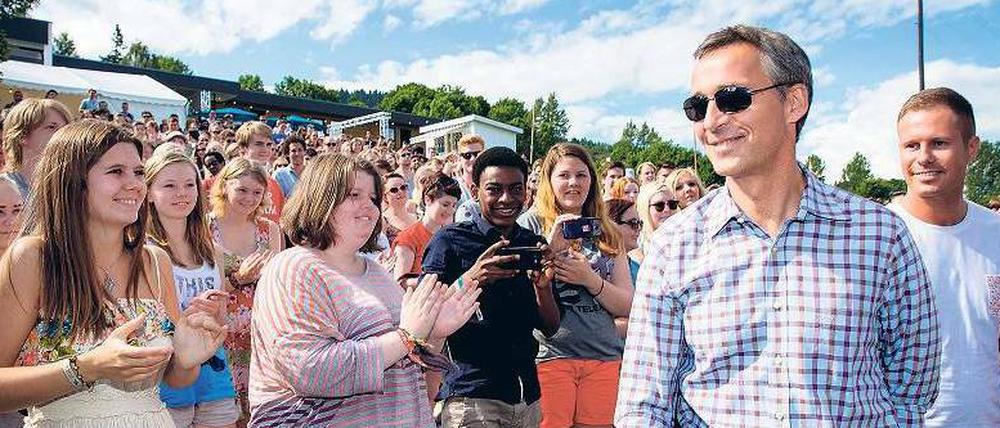 Schlechte Wahlaussichten. Norwegens Ministerpräsident Jens Stoltenberg besuchte im Juli ein Camp der Jugendorganisation seiner Arbeiterpartei auf Vikersund in Modum. 