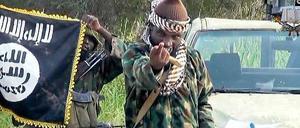 Herr des Grauens. Der Anführer von Boko Haram, Abubakar Shekau, hier auf einem Foto aus dem Oktober 2014.