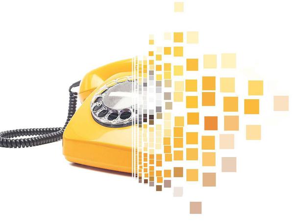 Die analoge Telefonie, bei der Daten über Tonsignale übertragen wurden, wird seit Anfang der neunziger Jahre zunehmend durch die digitale Datenübertragung verdrängt.