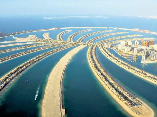 Insel in Palmenform. So sahen die künstlichen Inseln vor Dubai im Jahr 2009 aus. 