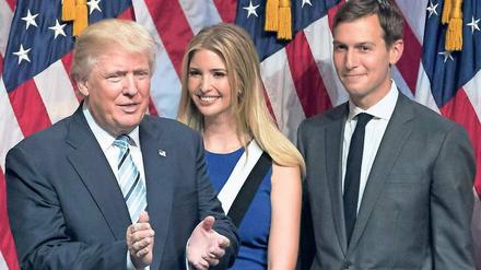 Familienbande wiegen schwerer als Loyalität: Donald Trump, Tochter Ivanka, Schwiegersohn Jared Kushner.