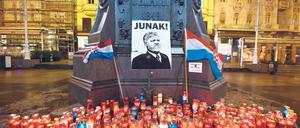 Kerzen für einen Kriegsverbrecher. In Zagreb wird der Selbstmörder Slobodan Praljak als Junak („Held“) verehrt.