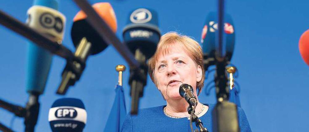 Vom EU-Sondergipfel hat Bundeskanzlerin Angela Merkel noch keinen Lösungsvorschlag mitbringen können. 