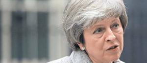 Großbritanniens Premierministerin Theresa May muss sich gegen ihre Partei und die Opposition durchsetzen.