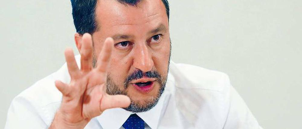 Die Umfragewerte für die rechte Lega von Matteo Salvini liegen je nach Institut zwischen 34 und 38 Prozent. 