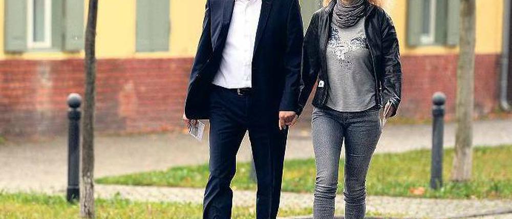 Seine Wahl. Am Sonntag ging Matthias Platzeck mit seiner Frau zur Stimmabgabe. Ab heute ist er kein Abgeordneter mehr. 