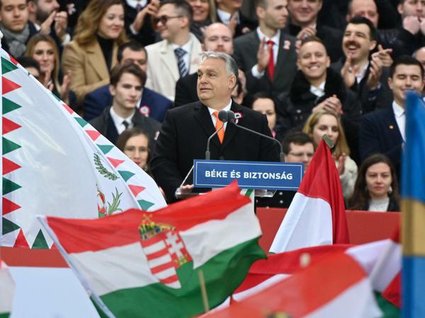 Gute Chancen auf Wiederwahl am 3. April: Ungarns Regierungschef Viktor Orbán, hier im Wahlkampf. Und dann?
