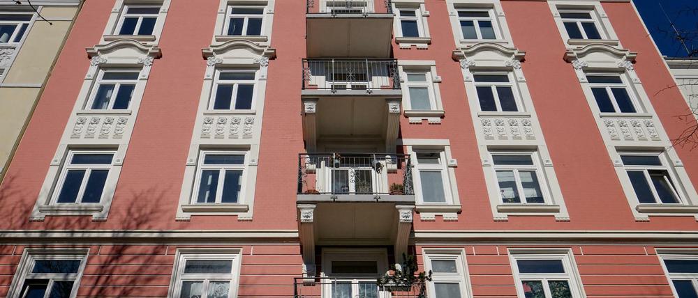 Schön und teuer: ein Wohnhaus im Hamburger Stadtteil Eppendorf. Sollen auch hier die Mieten gedeckelt werden?