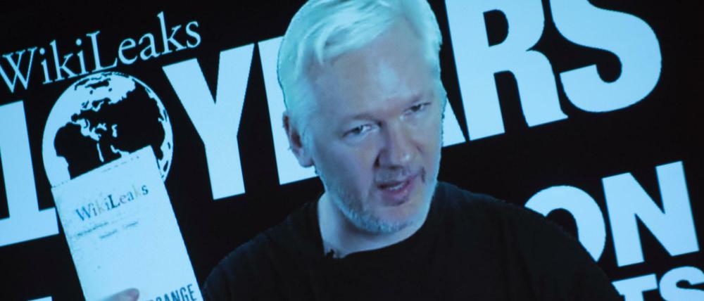 Wikileaks-Gründer Julian Assange, per Video zugeschaltet zum Jubiläum seiner Plattform. 