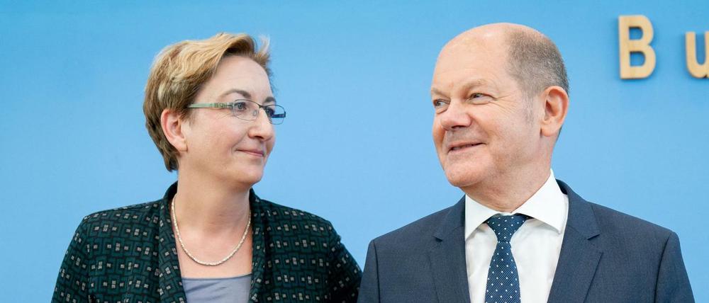 Der Bundesfinanzminister Olaf Scholz und die Brandenburger Landespolitikerin Klara Geywitz. 
