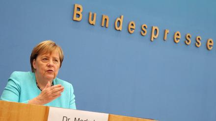 Angela Merkel, hier noch im Jahr 2021 als Kanzlerin, bei einer offiziellen und nicht-vertraulichen Pressekonferenz in Berlin