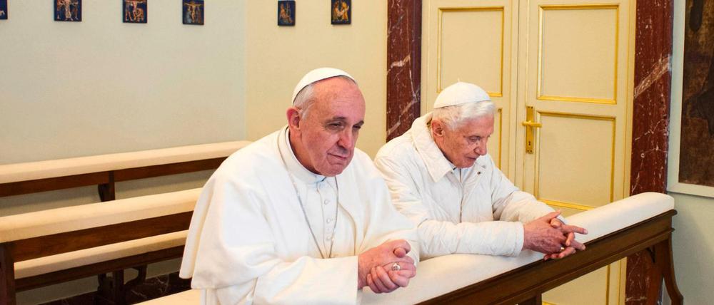 Papst Franziskus 2013 bei einem Besuch bei seinem Vorgänger Benedikt XVI.