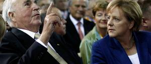 Helmut Kohl und Angela Merkel.