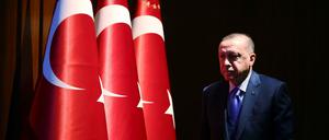 Recep Tayyip Erdogan hat seinem Parlament einen Mandatsentwurf zur Entsendung von Truppen nach Libyen vorgelegt. 