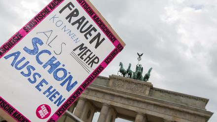 Protest gegen Sexismus vor dem Brandenburger Tor. (Archivbild von 2013)