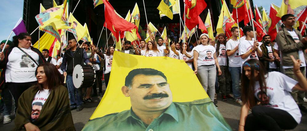 Kurdendemo on Köln: Die PKK gilt weiterhin als verbotene Terrororganisation.