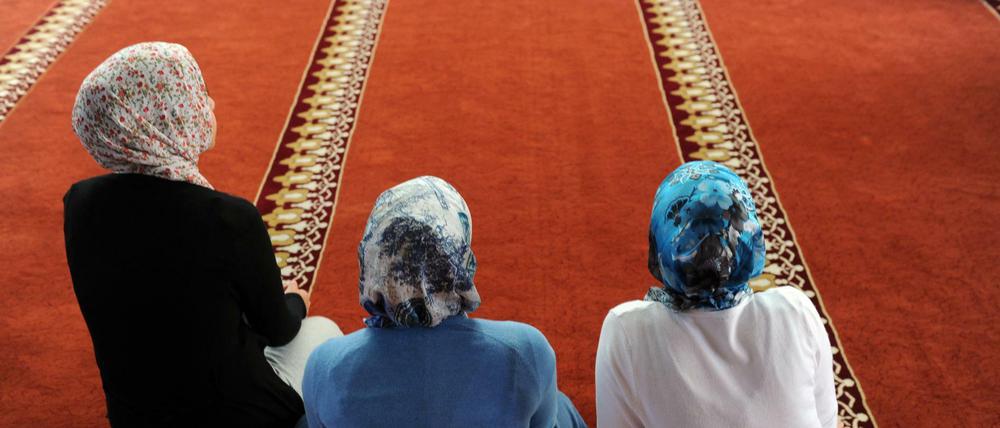 Um Polygamie im Islam wird viel gestritten - dabei ist sie eher selten.