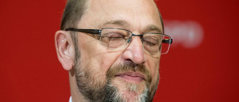 War alles bloß falscher Zauber, ein Spuk und Phönix wieder in der Asche? Nach dem irren Anfangshype sinken die Beliebtheitswerte von SPD-Kanzlerkandidat Martin Schulz.
