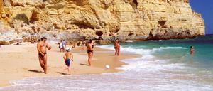 Wer von der Algarve aus dem Urlaub zurückkehrt, muss sich ab kommendem Dienstag in Quarantäne begeben. 