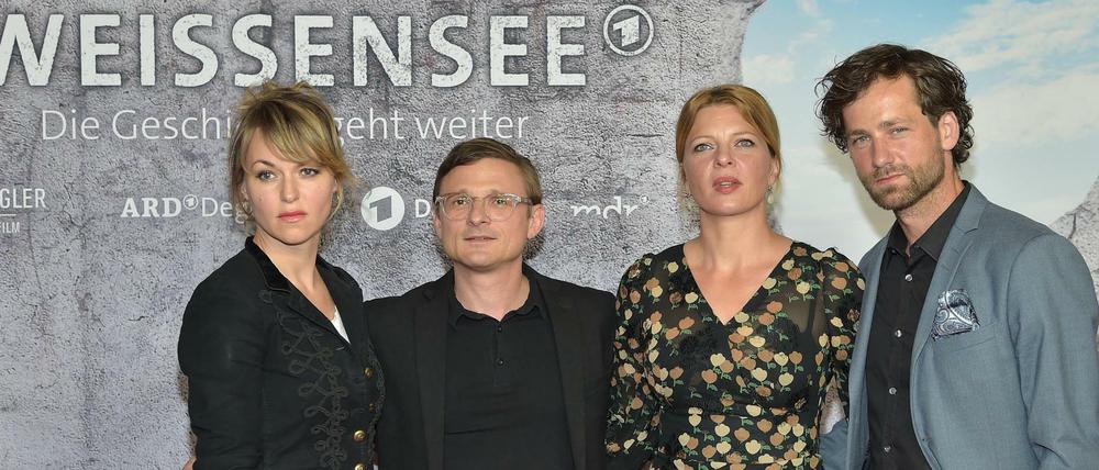 Serie "Weissensee": Lisa Wagner, Florian Lukas, Joerdis Triebel, und Florian Stetter