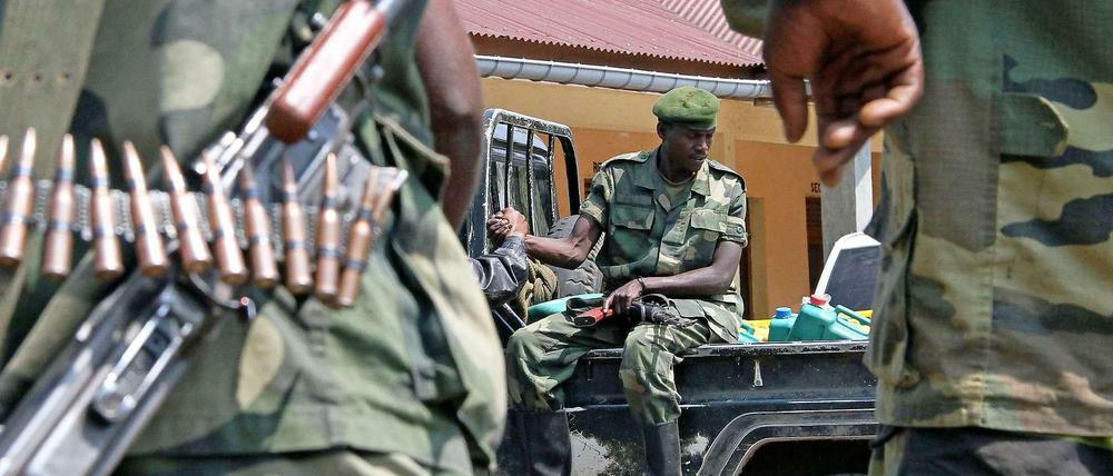 Bosco Ntaganda hat die ostkongolesische Miliz M23 gegründet. Sie rekrutierte sich aus meuternden Soldaten der kongolesischen Armee. Im Verlauf des Konflikts der Miliz mit der Regierung in Kinschasa wurde Ntaganda jedoch offenbar entmachtet. Er stellte sich am Montag in der amerikanischen Botschaft im Nachbarland Ruanda. 