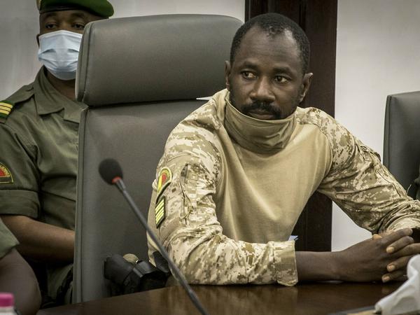 Der Putschistenführer übernimmt das Präsidentenamt: Oberst Assimi Goita, Offizier der malischen Armee.   