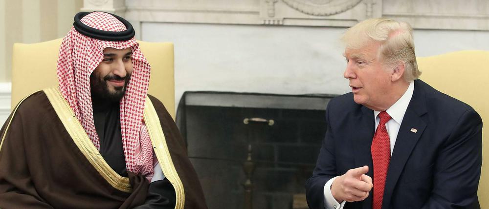 US-Präsident Donald Trump (rechts) versteht sich gut mit dem saudischen Kronprinzen Mohammed bin Salman.