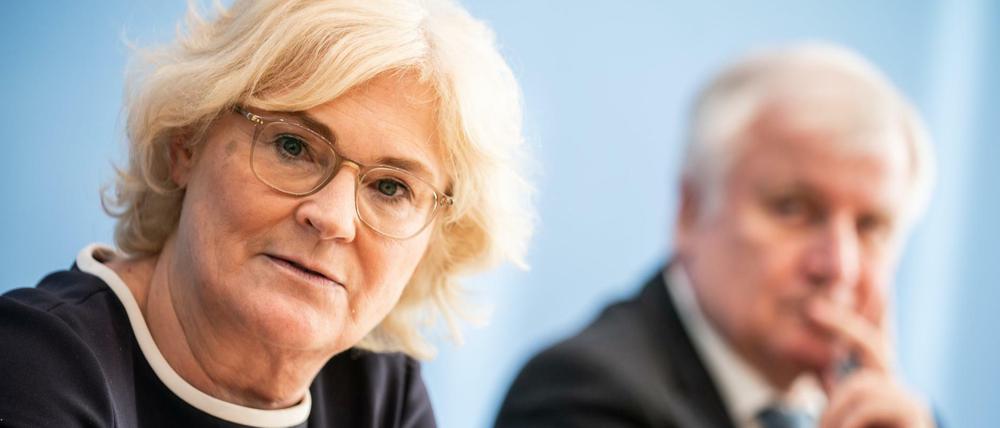 Justizministerin Christine Lambrecht (SPD) und Innenminister Horst Seehofer (CSU).